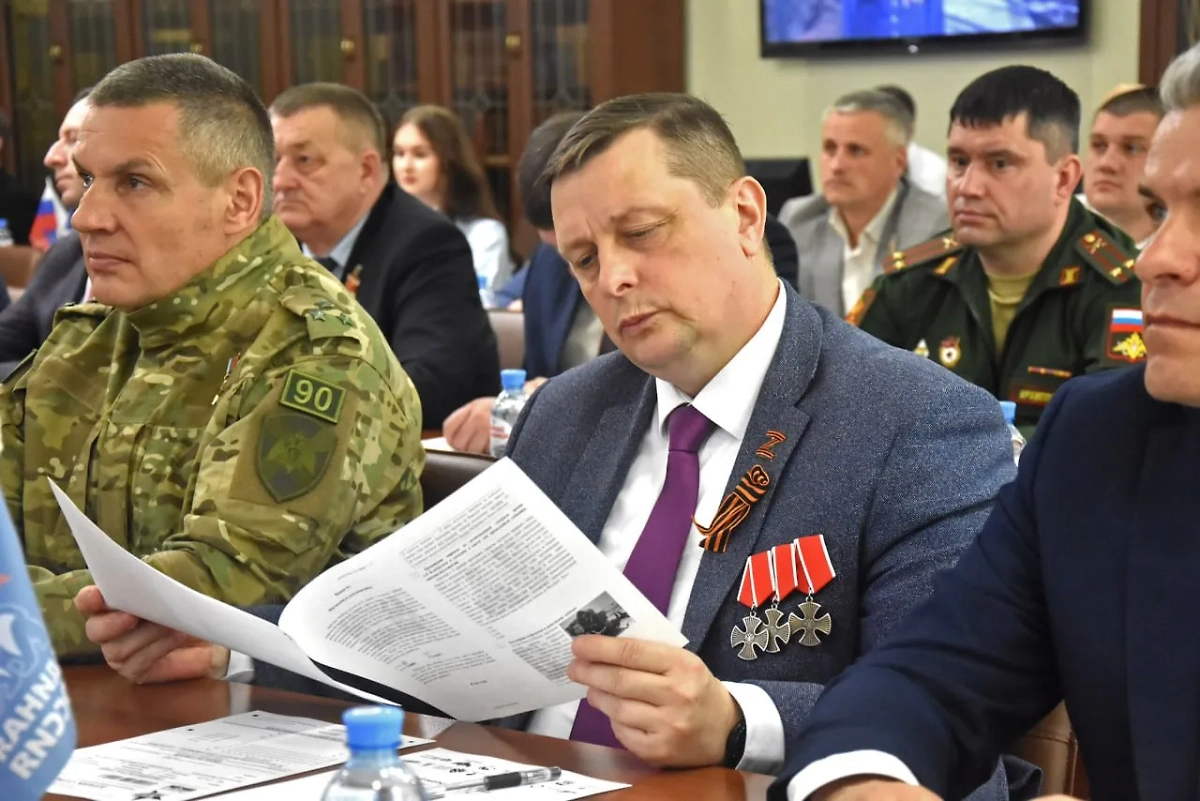 Евгений Вылцан. Обложка © Telegram / Единая Россия | Брянская область