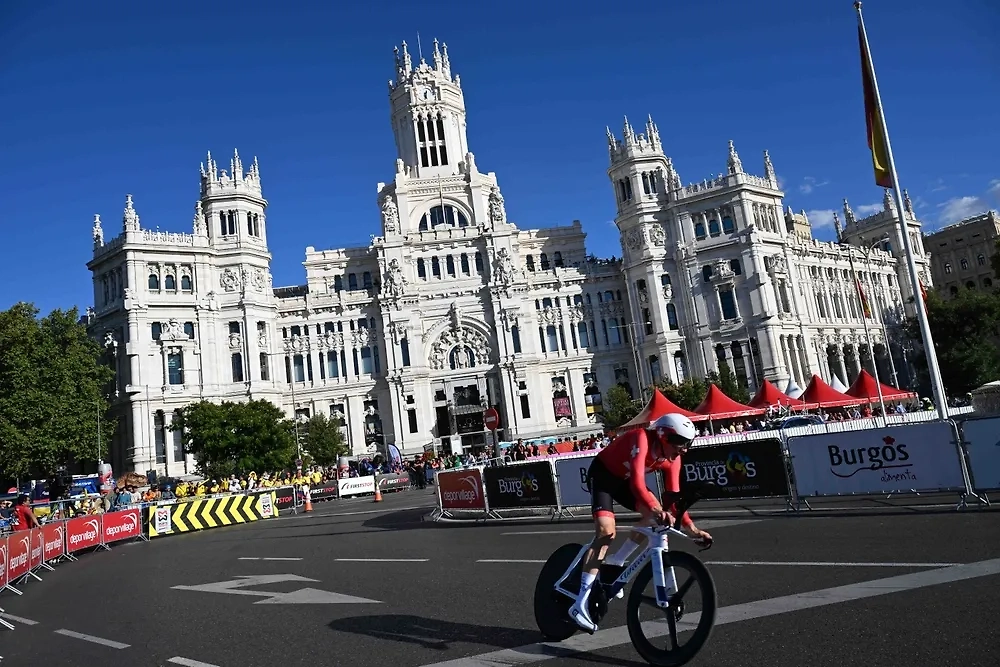 Обложка © Shutterstock / FOTODOM / caflockton