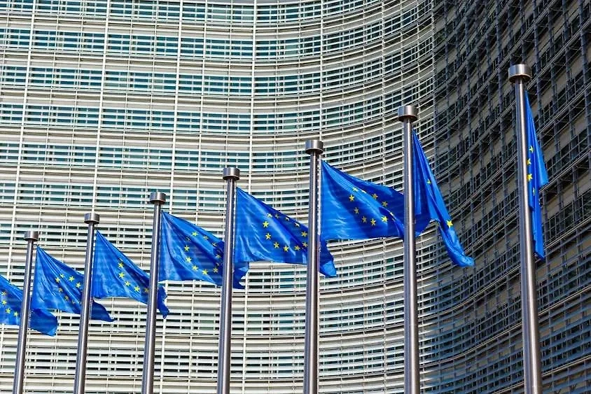 Обложка © Shutterstock / FOTODOM / sashk0