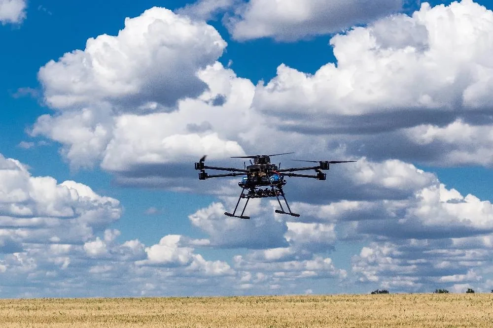 Обложка © Shutterstock / FOTODOM / Jose HERNANDEZ Camera 51