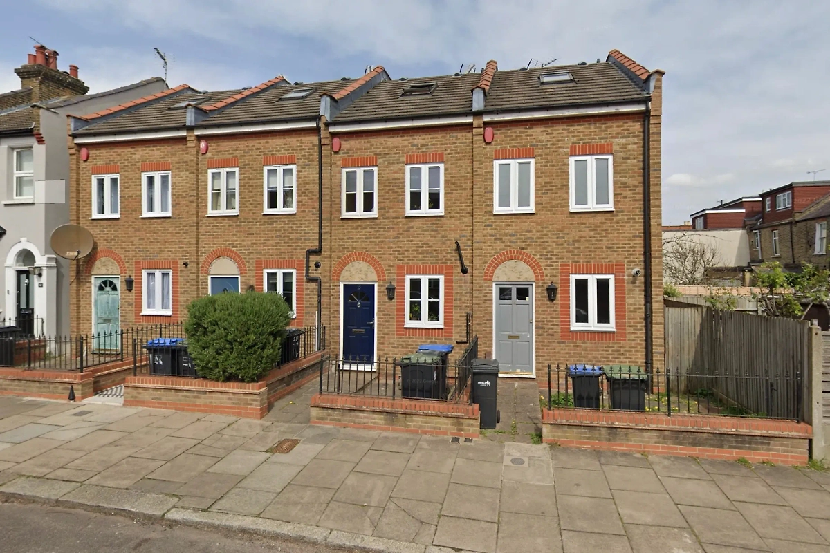 Жилой дом, в одной из квартир которого располагался офис Владимира Боделана. Фото © google