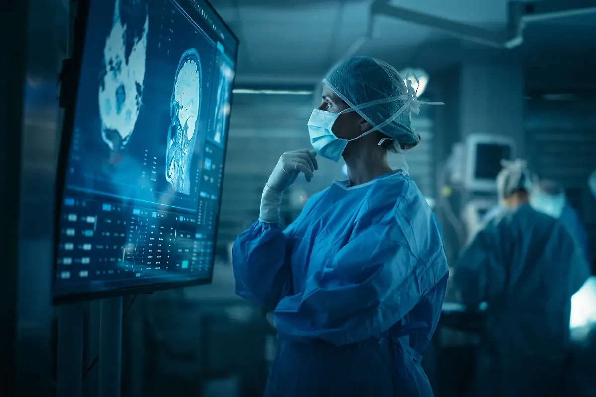 Обложка © Shutterstock / FOTODOM / Gorodenkoff