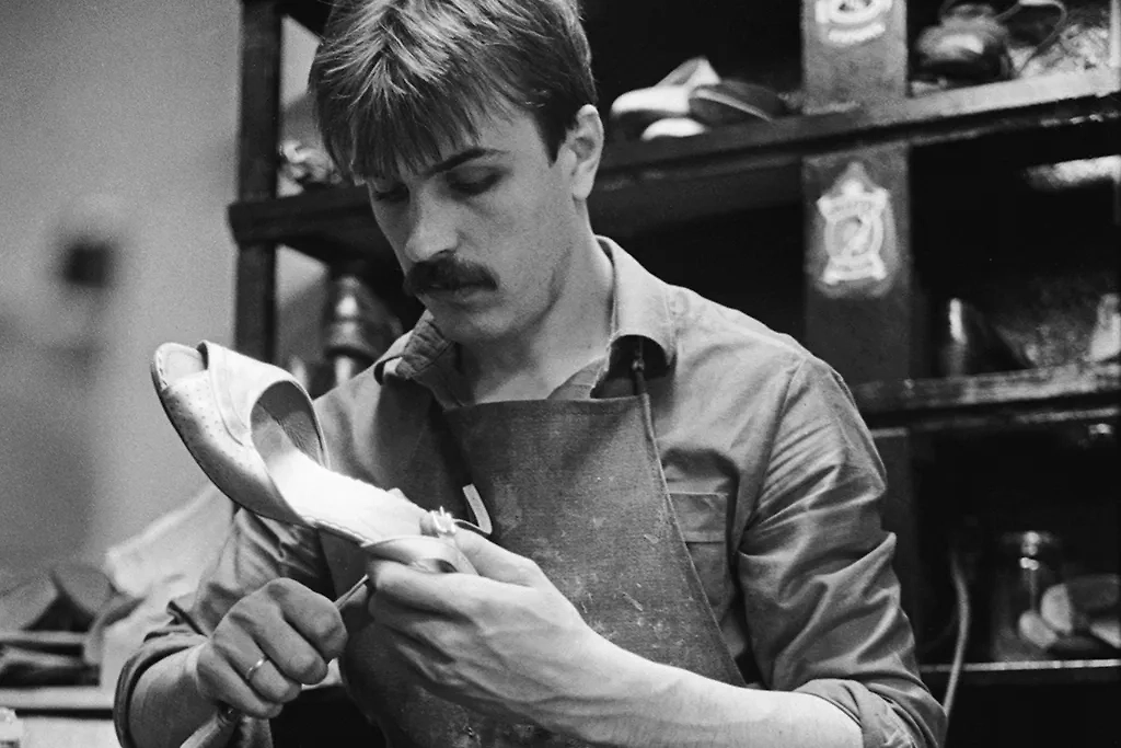 Обувь в СССР тоже берегли, ведь она была не только признаком моды и стиля, но и необходимым для выживания предметом. Фото © ТАСС / Тийт Веэрмяэ 