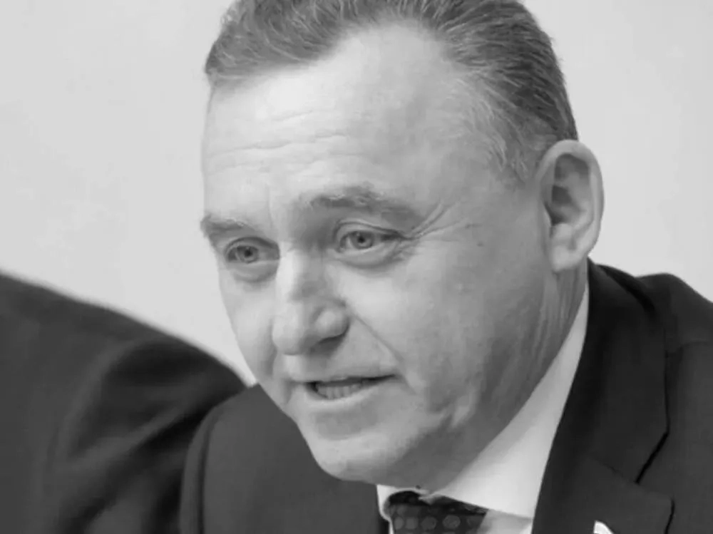 Евгений Шулепов. Обложка © Wikipedia / Duma.gov.ru