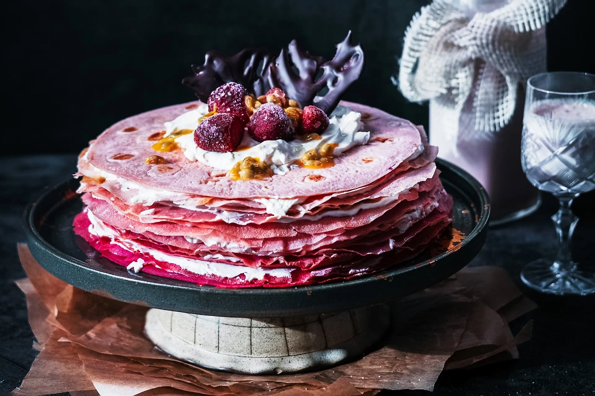 Рецепт советского торта «Карельский столетний» достался нам в наследство от хозяек Карелии времён СССР. Обложка © Shutterstock / FOTODOM / LemonsInKitchen