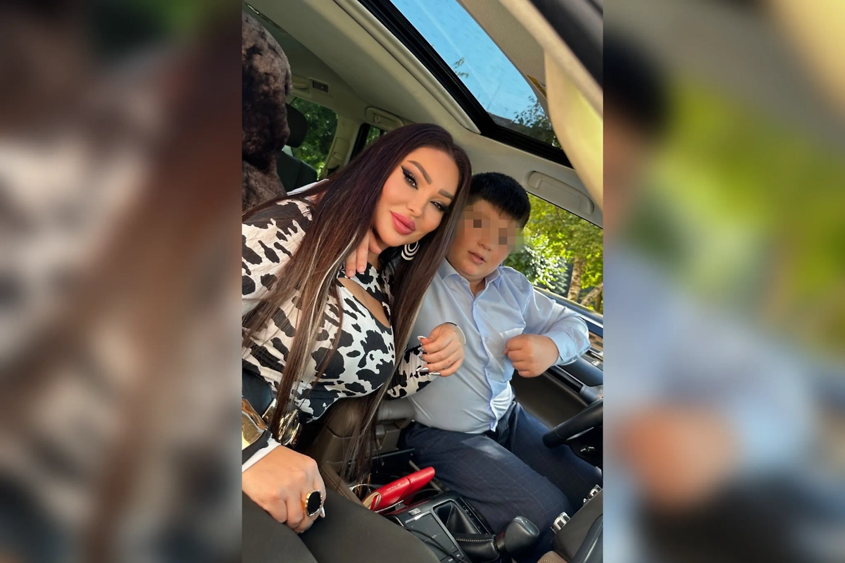 Певица Оксана Джелиева с сыном Гамлетом. Фото © Instagram (признан экстремистской организацией и запрещён на территории Российской Федерации) / oksana_dzhelieva_offi