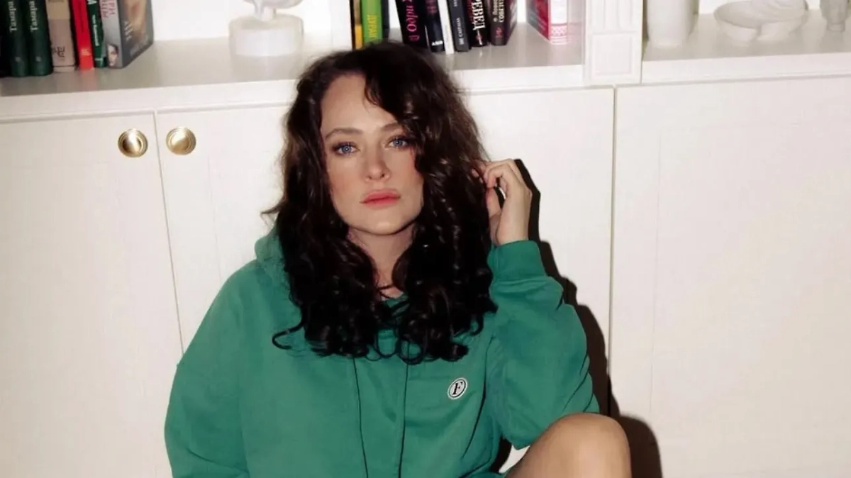 Актриса Аглая Тарасова. Обложка © Instagram (признан экстремистской организацией и запрещён на территории Российской Федерации)/ aglayatarasova