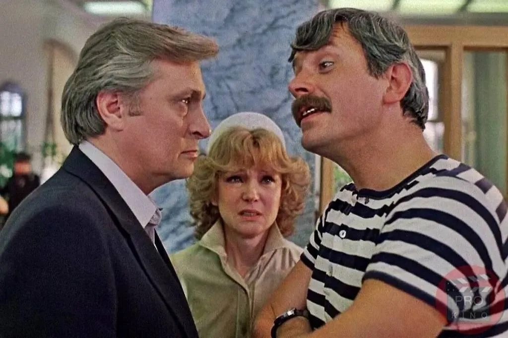 Фильм «Вокзал для двоих» — это мелодрама от режиссёра Эльдара Рязанова. Она повествует о судьбе музыканта. Фото © Кадр из фильма «Вокзал для двоих», режиссёр Эльдар Рязанов / Kinopoisk