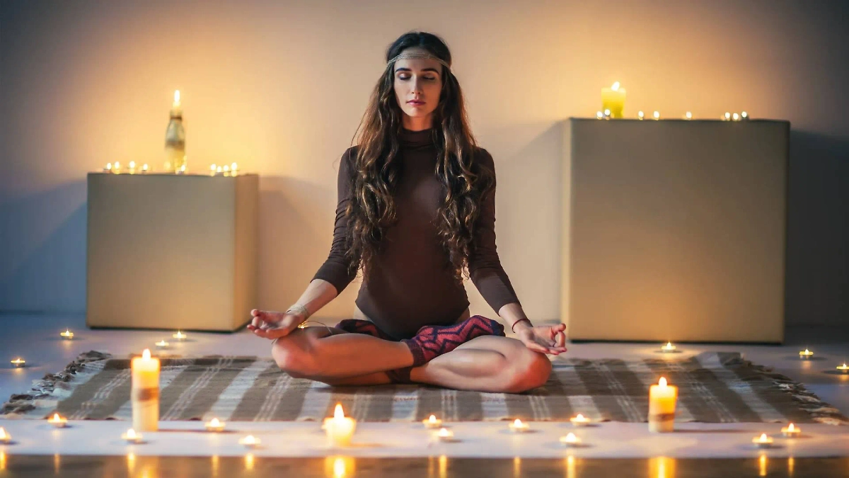 Сентябрьское новолуние 2025 года — что можно делать в день солнечного затмения? Фото © Shutterstock / FOTODOM / Viktor Gladkov