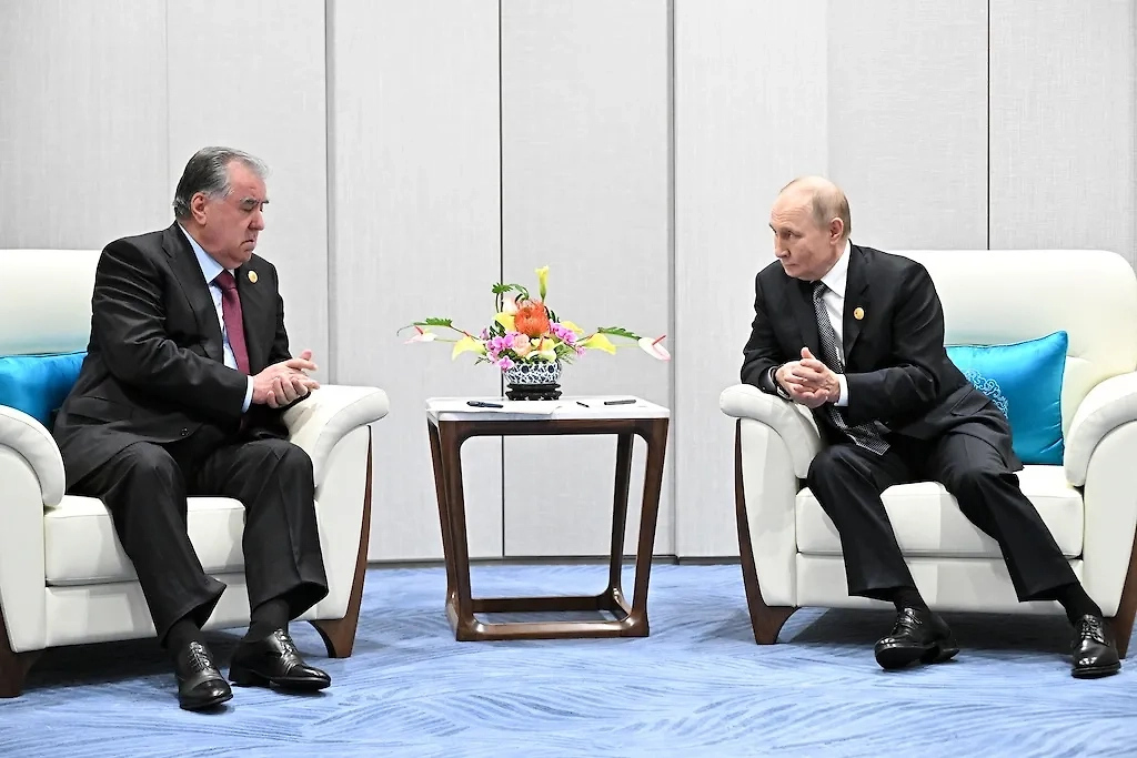 Обложка © Сергей Бобылев/POOL/ТАСС