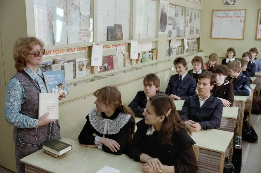 Советское образование составляло 10 классов. Потом — универ, техникум или ПТУ. Фото © ТАСС / Фотохроника ТАСС / Семен Майстерман