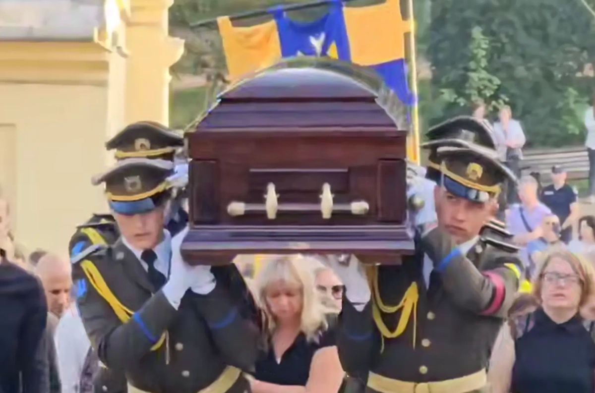 Во Львове проходит прощание с Андреем Парубием. Обложка © УНИАН