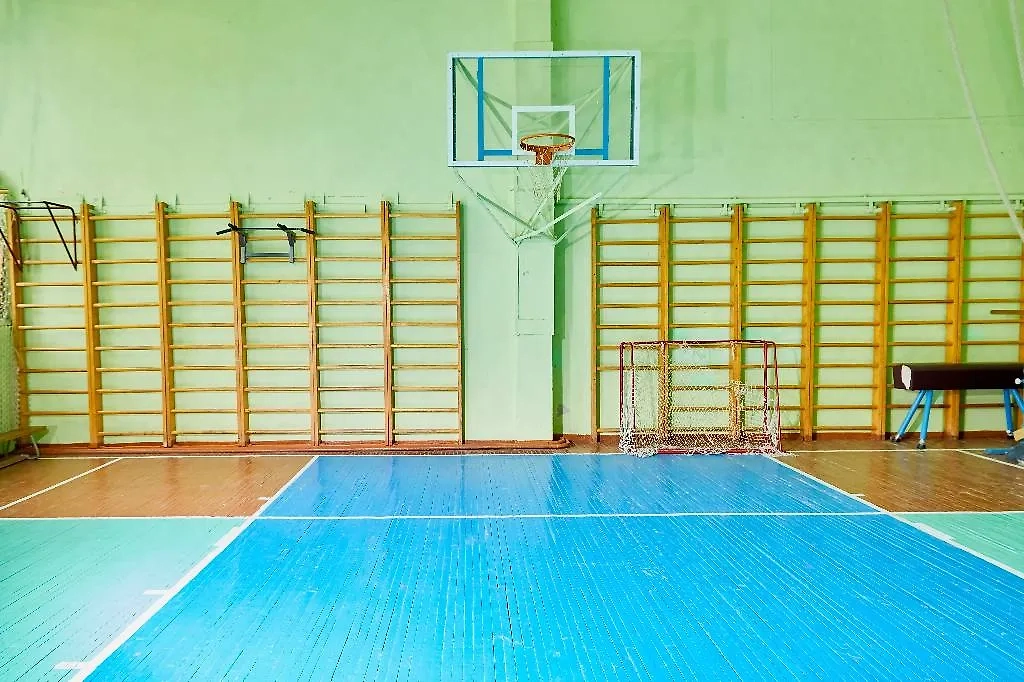 Обложка © Shutterstock / FOTODOM / KELENY