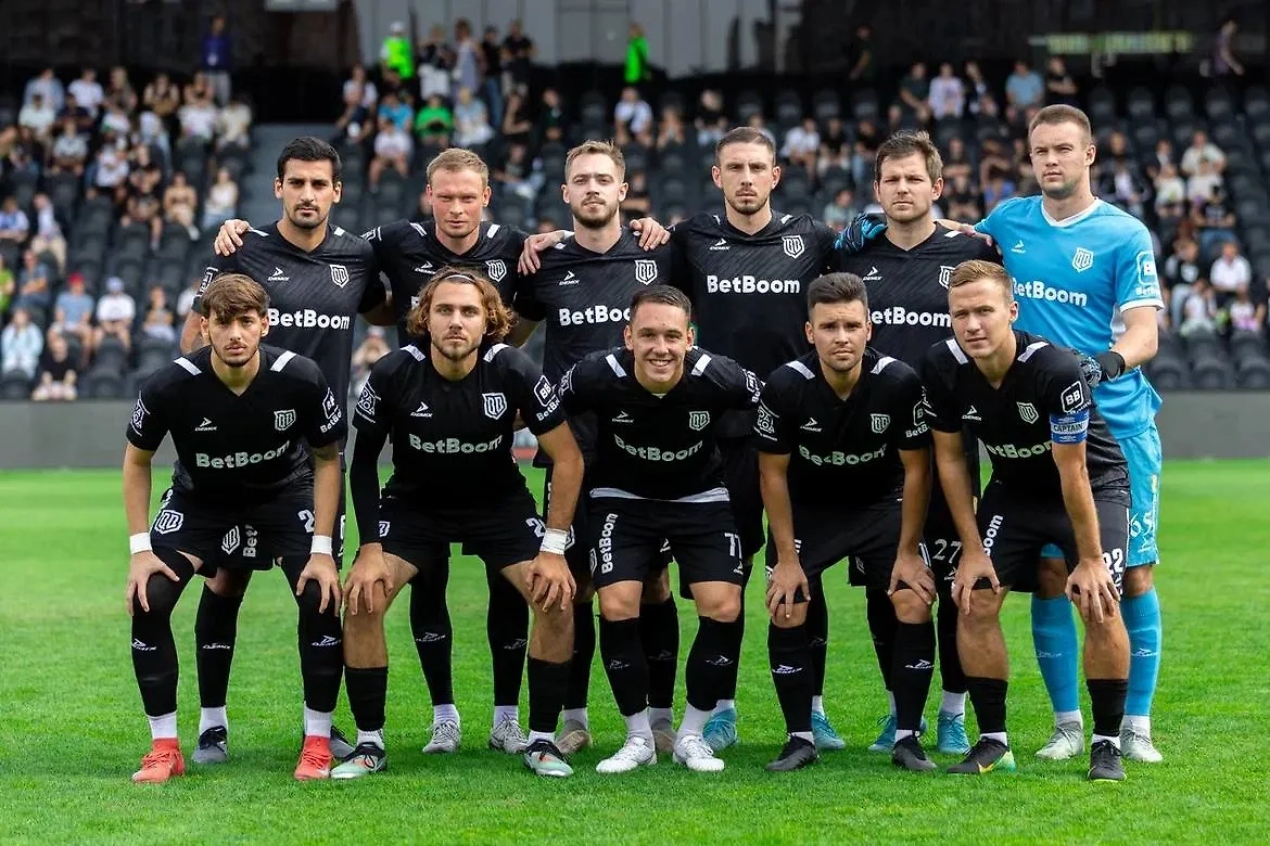 Обложка © Telegram / Broke Boys