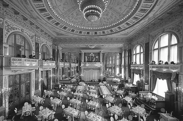 Ресторан «Советский» начинает свою историю задолго до возникновения СССР. Фото © moscowchronology