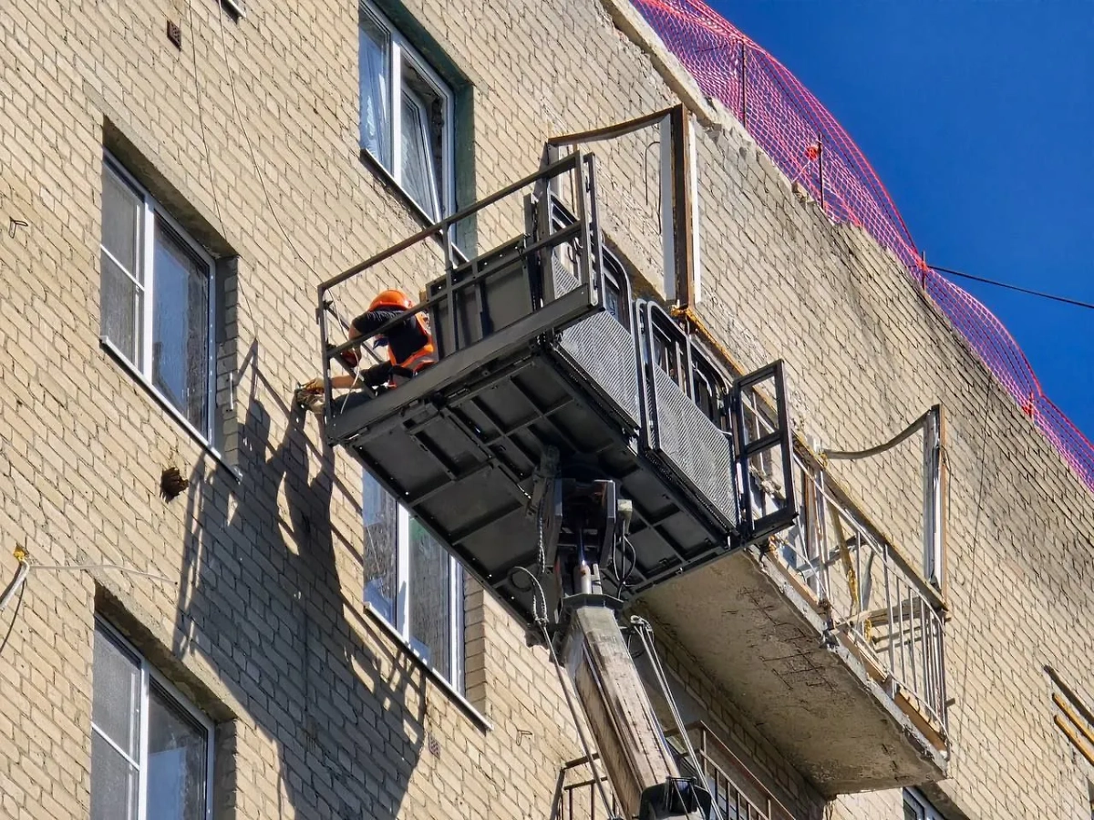 Обложка © Telegram / Юрий Слюсарь