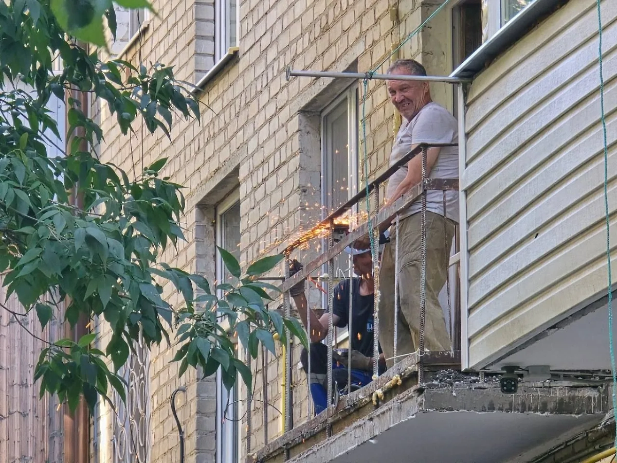 Инспекция ремонтных работ в центре Ростова-на-Дону. Фото © Telegram / Юрий Слюсарь