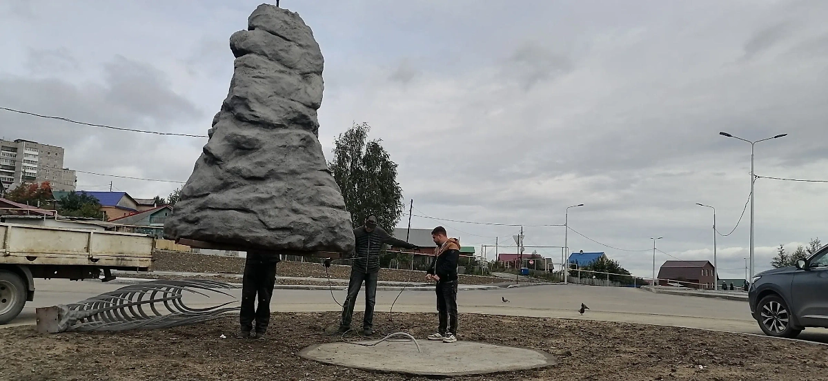 Скандальный памятник ветру в Качканаре. Обложка © Telegram / Город Качканар