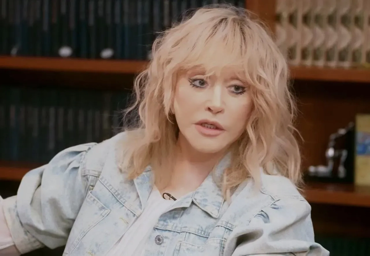 Алла Пугачёва рассказала интересный факт о том, как встретила своего святого. Фото © VK / ТВ ШОУ / Самые интересные и любимые выпуски