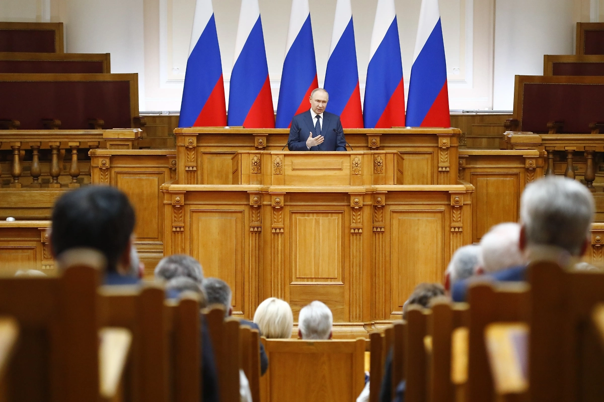 Владимир Путин. Обложка © Life.ru