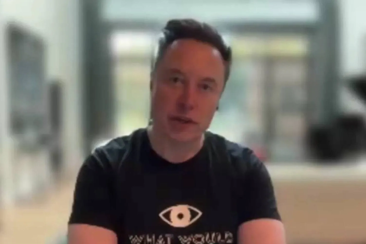 Обложка © X / Ian Miles Cheong