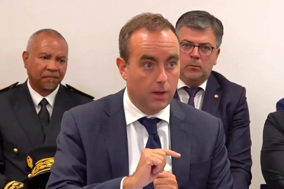 Себастьен Лекорню. Обложка © X / Gouvernement