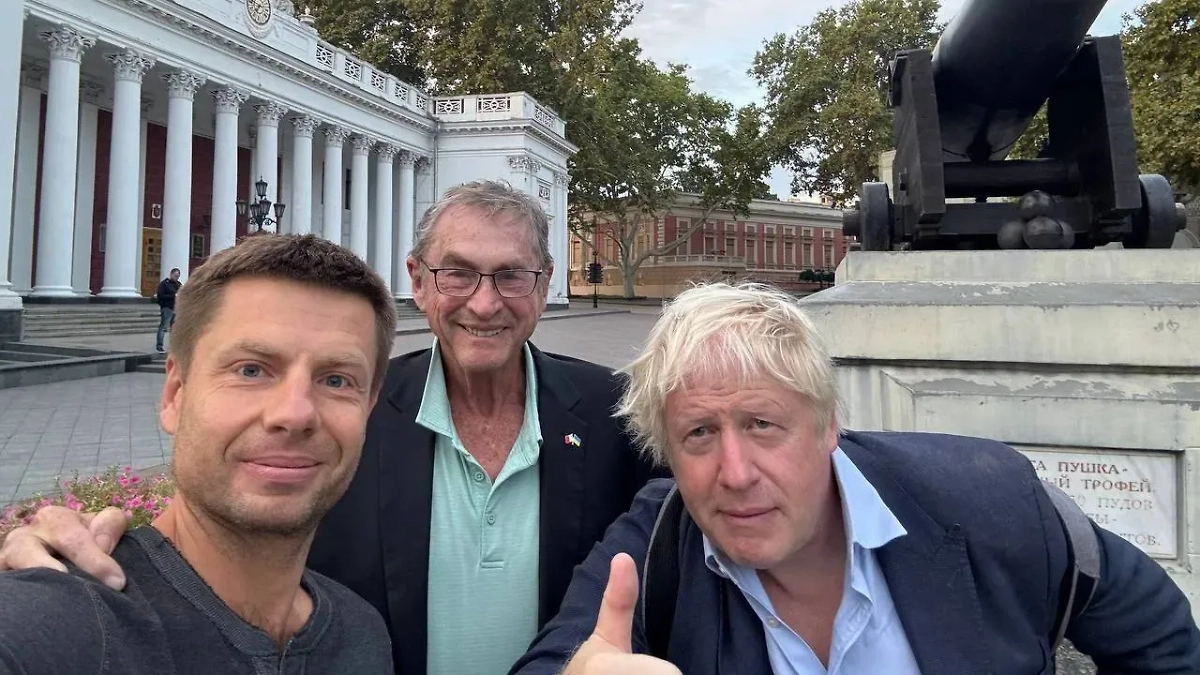 Борис Джонсон приехал в Одессу. Обложка © Facebook (Соцсеть запрещена в РФ; принадлежит корпорации Meta, которая признана в РФ экстремистской) / Олексій Гончаренко