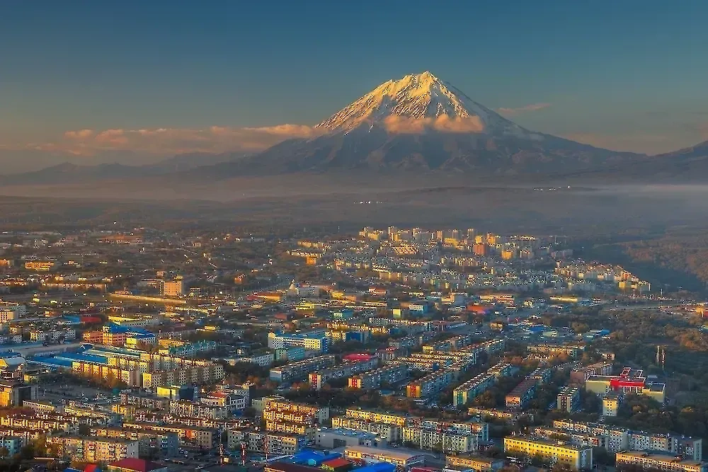 Камчатка. Обложка © Shutterstock / FOTODOM / Andrei Stepanov