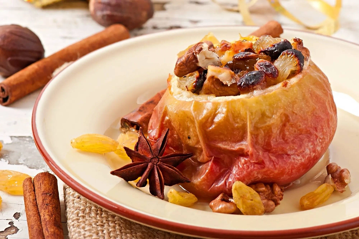 Как приготовить яблочные десерты быстро и просто. Фото © Freepik