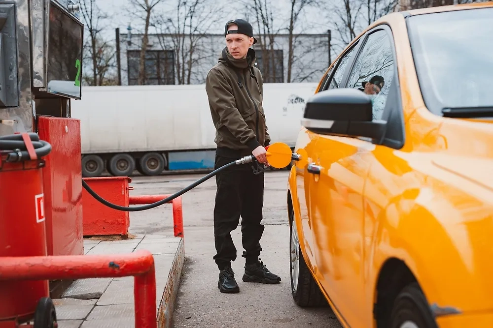 Обложка © Shutterstock / FOTODOM / Juliya Shangarey