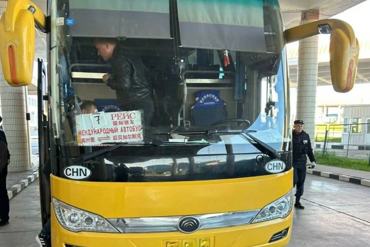 Водитель автобуса попытался вывезти в Китай золото в тайнике. Обложка © Предоставлена Life.ru ФТС России