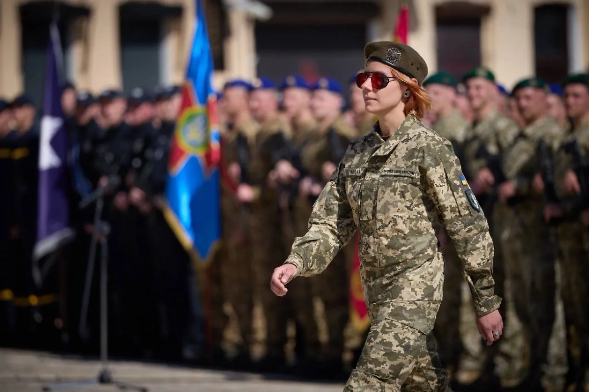 Военнослужащая с позывным Куница из отряда «Небесная Мара» украинских войск. Обложка © Пресс-служба спецподразделения «Небесная Мара»