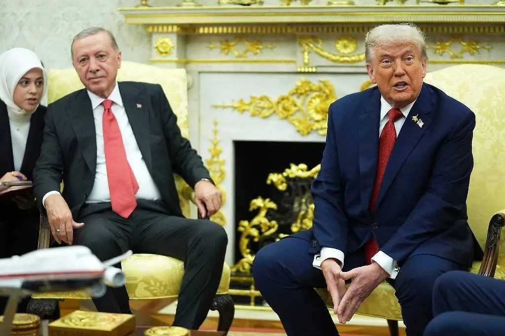 Обложка © ТАСС / AP / Evan Vucci