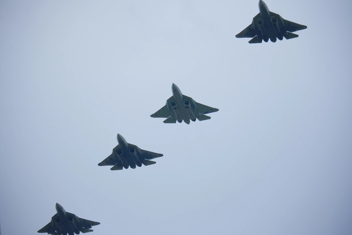 Обложка © Shutterstock / FOTODOM / Parfen