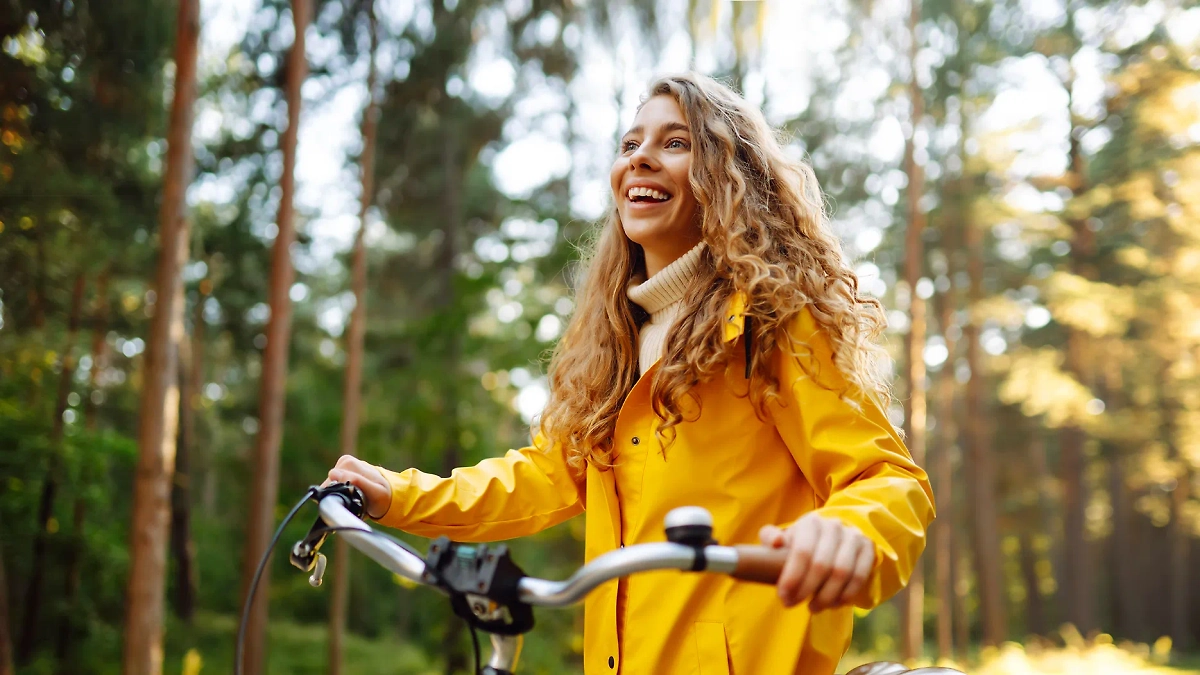 Как бороться с осенней хандрой — советы психолога. Обложка © Shutterstock / FOTODOM / maxbelchenko