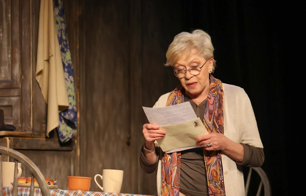 Актриса Алиса Фрейндлих. Обложка © БДТ им. Г.А. Товстоногова / Станислав Левшин