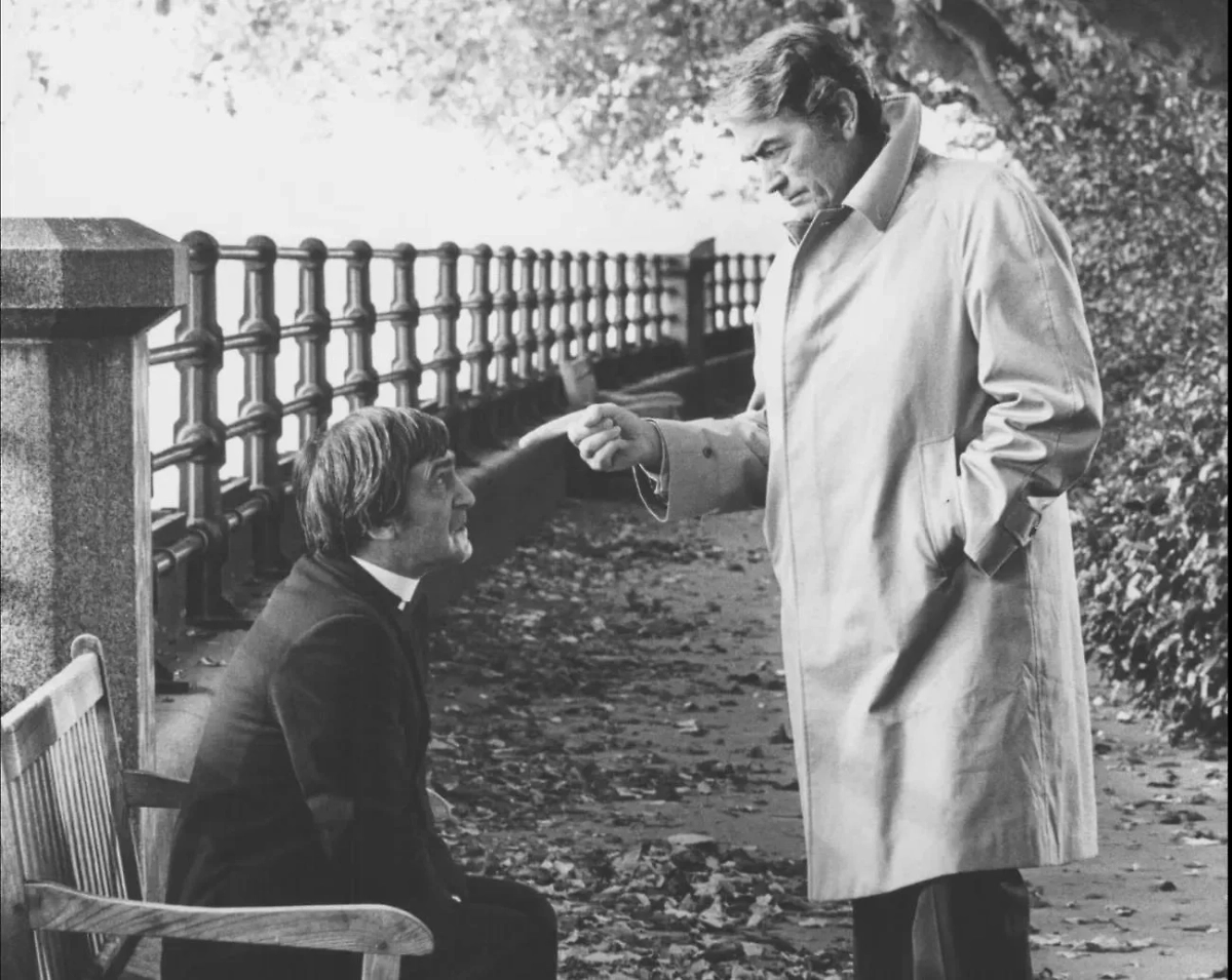 Патрик Троутон и Грегори Пек в фильме «Омен» © IMDb 