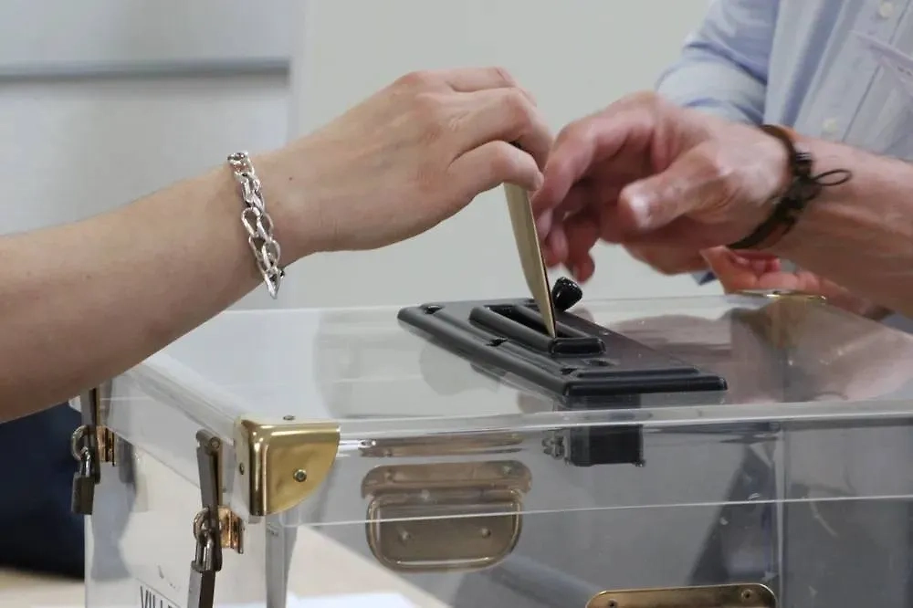 Обложка © Shutterstock / FOTODOM / S.Aymonier