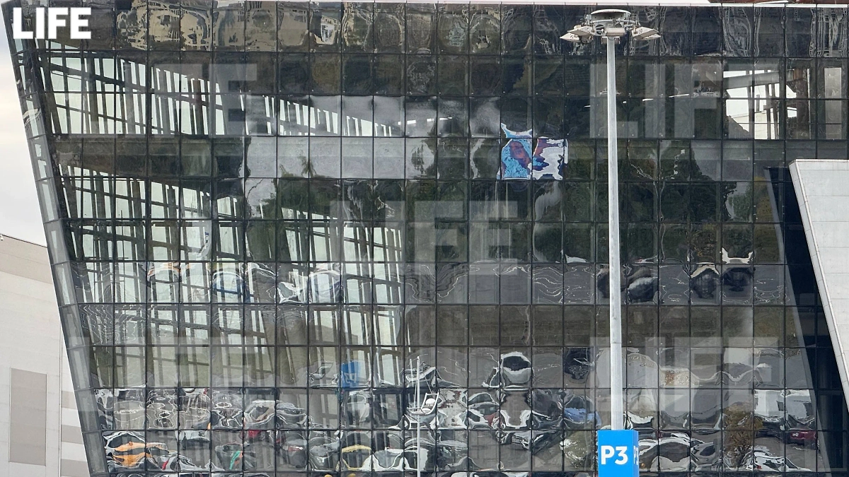 Здание «Крокуса» восстановили после теракта. Фото © Life.ru