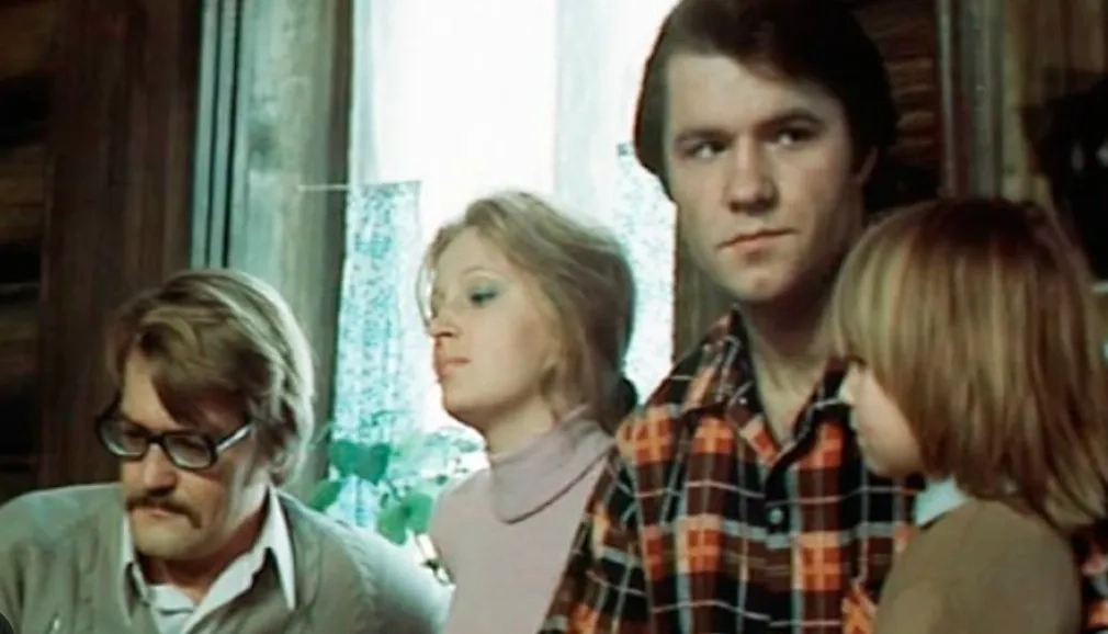 Советские осенние фильмы — как кино СССР изображало любимую пору Бунина. Фото © Кадр из фильма «Осень», режиссёр Андрей Смирнов, сценарист Андрей Смирнов / Kinopoisk