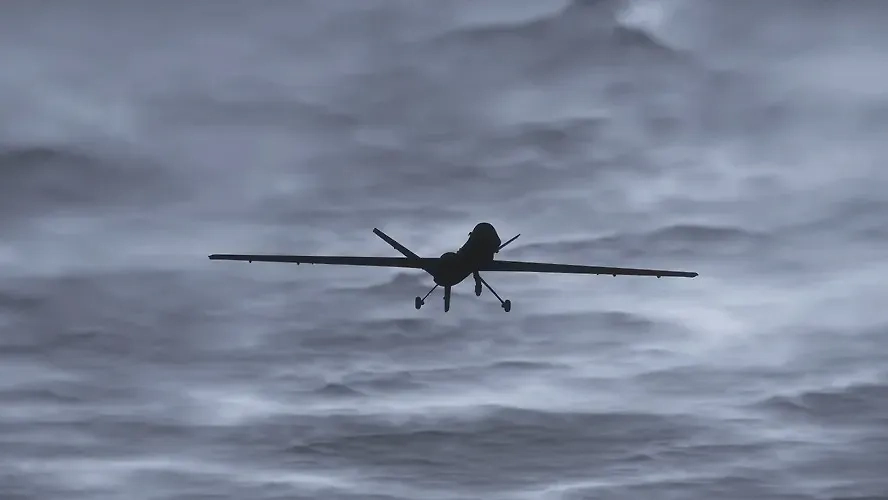 Обложка ©  Shutterstock / FOTODOM / isoprotonik