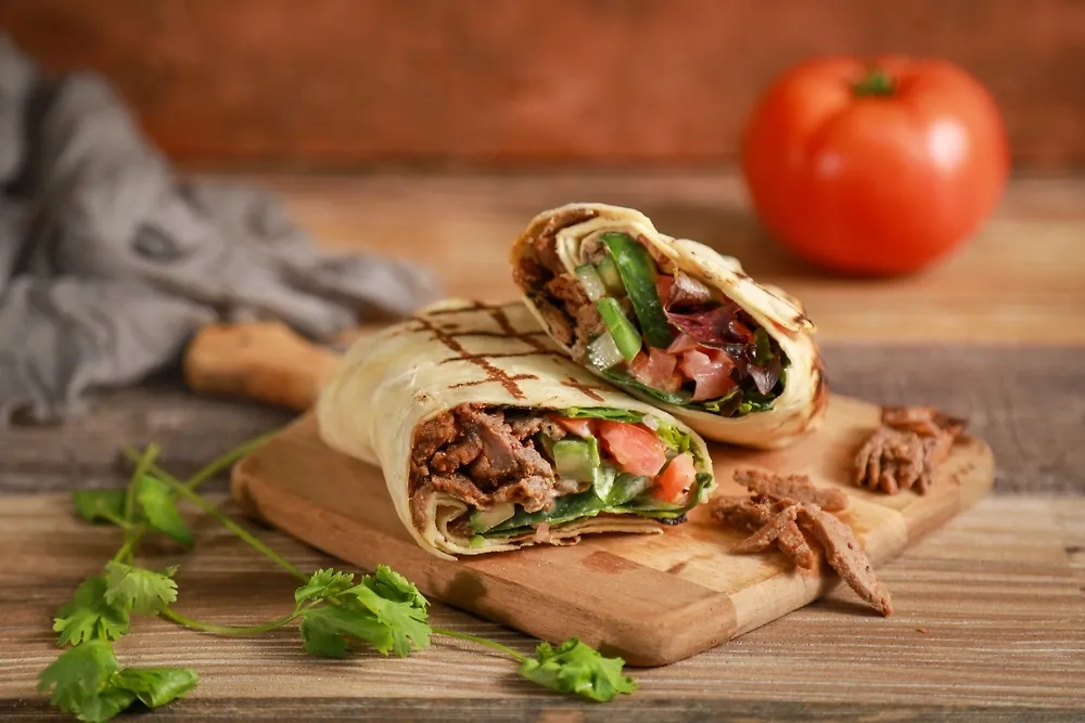 Обложка © Shutterstock / FOTODOM / Hashem Issam Alshanableh