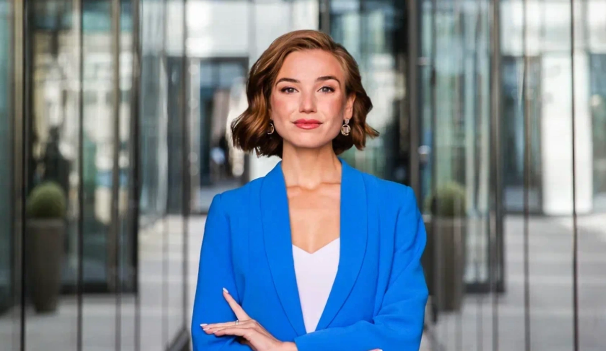 Ведущая Марина Лагутина. Обложка © Предоставлено Life.ru