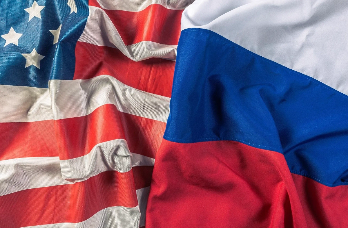 Обложка © freepik / fabrikasimf