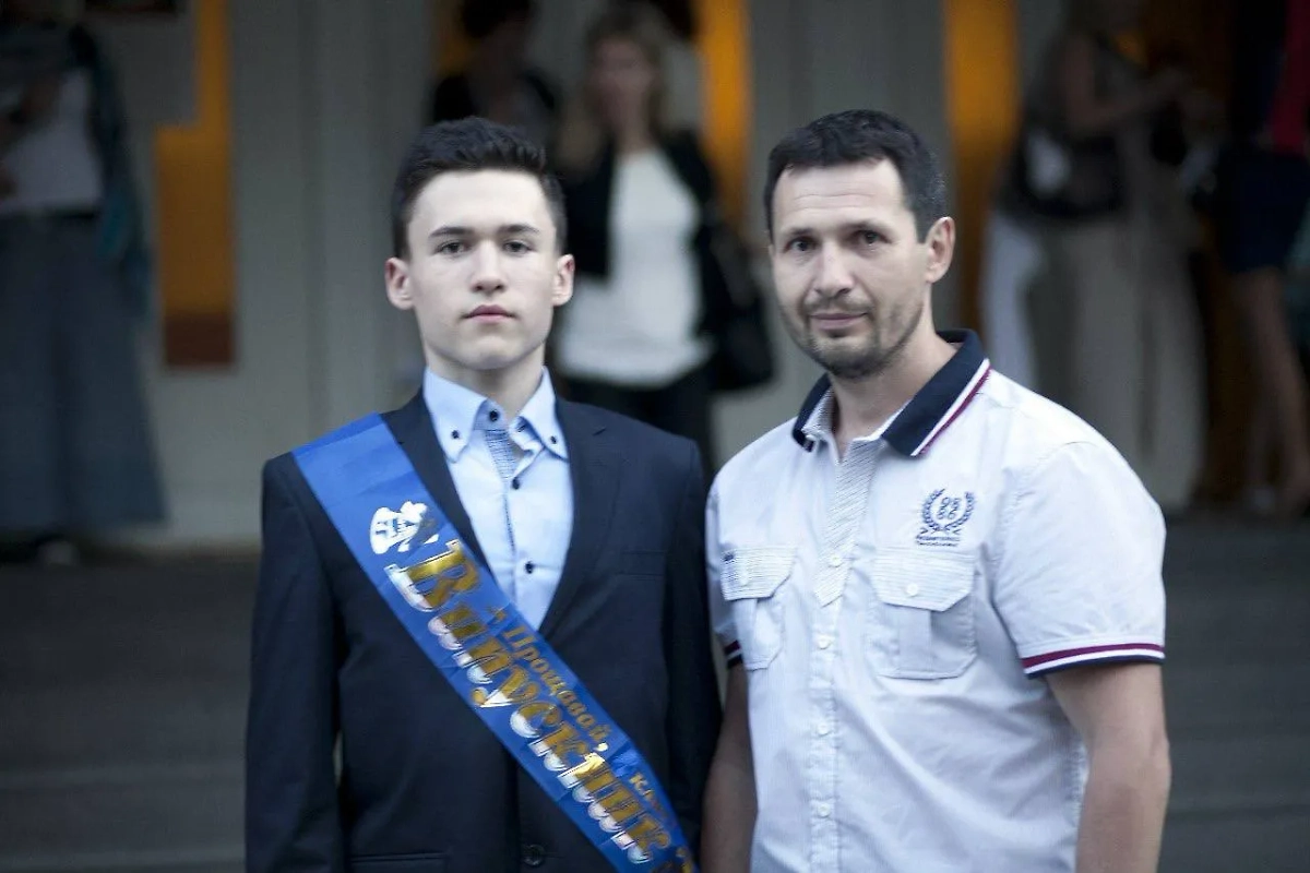 Михаил-Виктор и Михаил Сцельниковы. Обложка © Instagram (соцсеть запрещена в РФ; принадлежит корпорации Meta, которая признана в РФ экстремистской) / olenacherninka