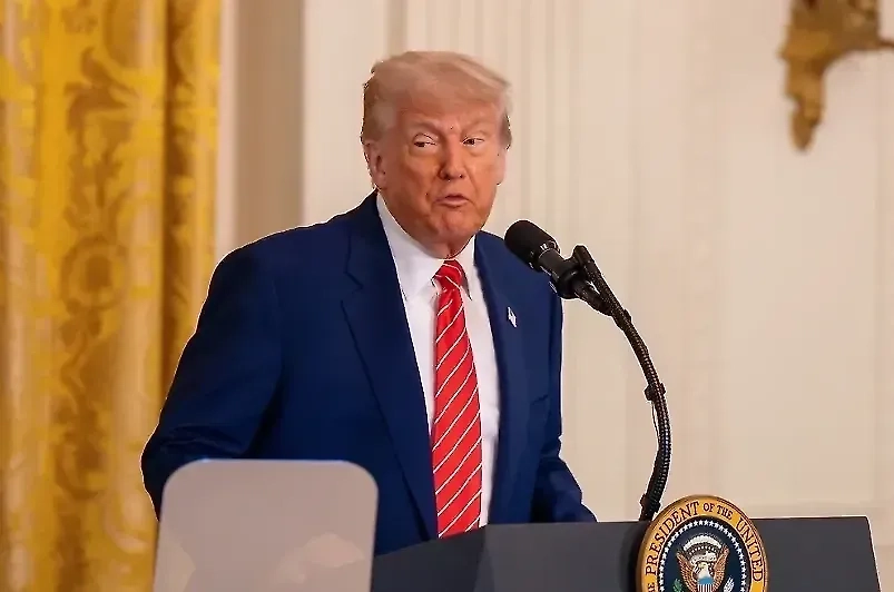 Дональд Трамп. Обложка © Shutterstock / FOTODOM / Joey Sussman