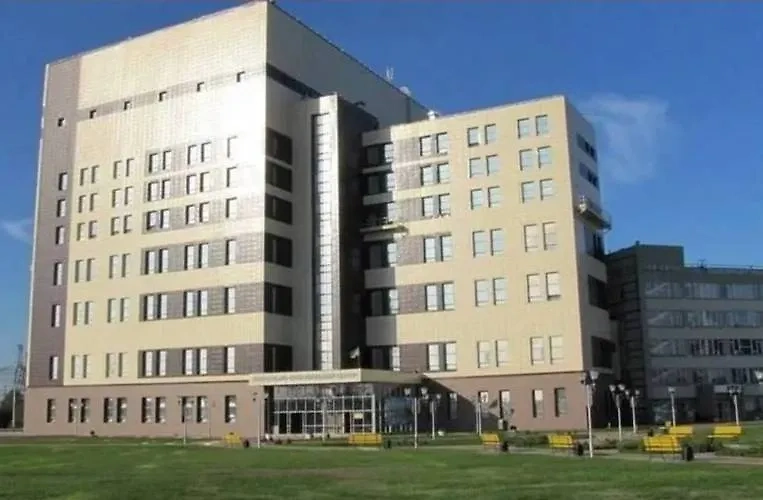 Беспилотники ВСУ атаковали учебный корпус Запорожской АЭС, критических разрушений нет. Обложка © Telegram / ЗАЭС. Официально