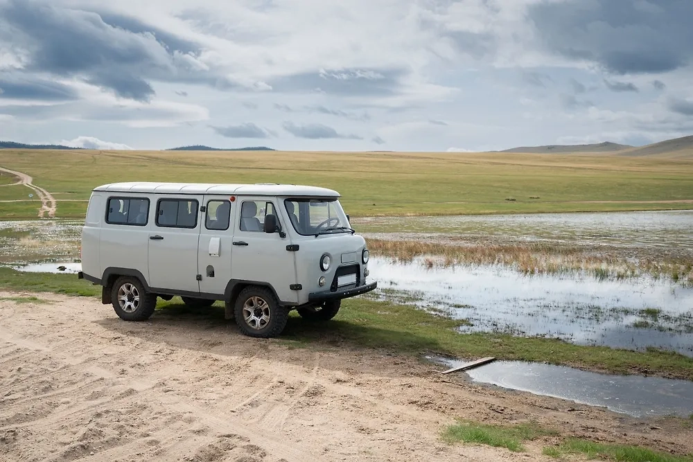 Обложка © Shutterstock / FOTODOM / IvanGrabilin