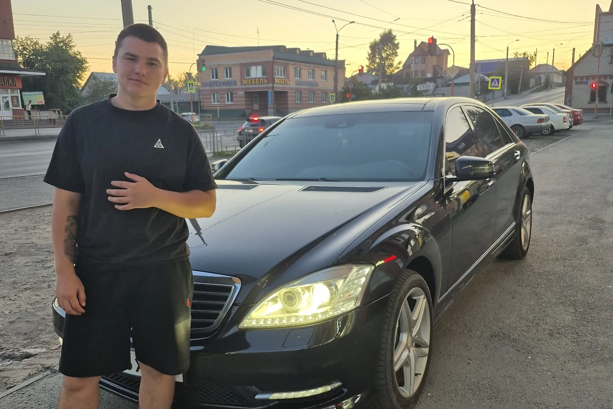 Судя по странице Ерошкина в ВК, он стремится к успеху. Фото © VK / Александр Евгеньевич