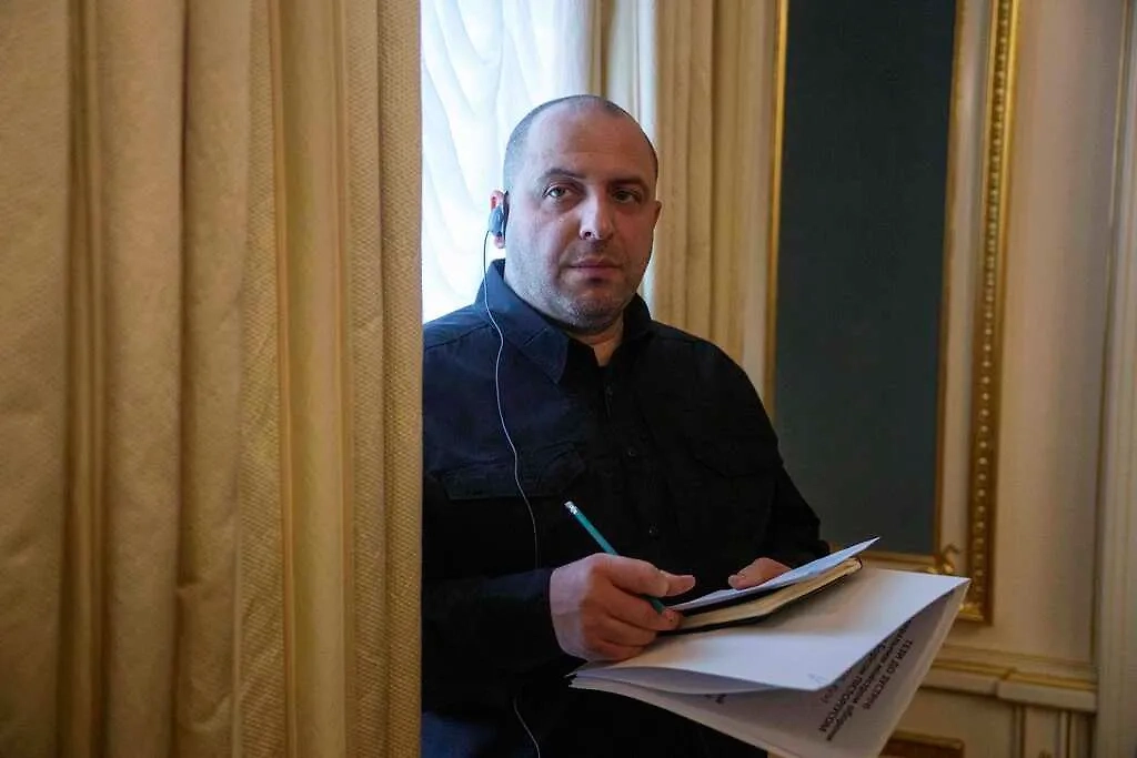 Рустем Умеров. Обложка © ТАСС / AP / Evgeniy Maloletka